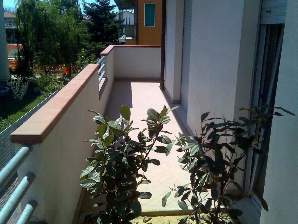 سان جيوفانّي تْيَتينو B&B D'Annunzio الغرفة الصورة